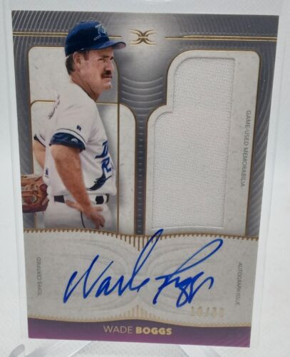 WADE BOGGS 2021 TOPPS DEFINITIVE PATCH AUTOGRAPH AUTO # /30! D-Rays SSP HOF