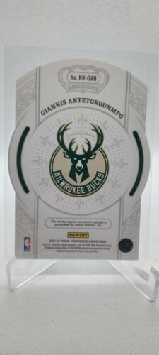 2021-22 Crown Royale Knights of the Round Table Patch Giannis Antetokounmpo