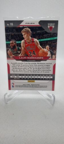 2020-21 Panini Prizm Purple /99 #116 Lauri Markkanen - Chicago Bulls