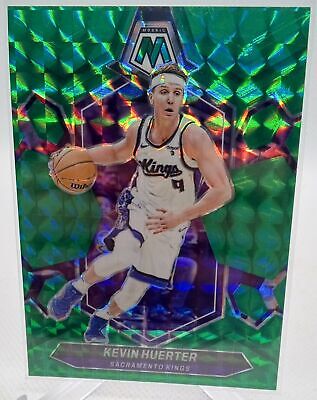 2023-24 Panini Mosaic #10 Kevin Huerter Green Prizm