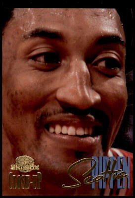 1995-96 SkyBox Premium #C1 Scottie Pippen Close-Up