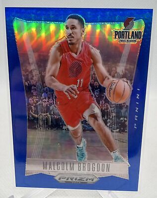 2023-24 Panini Prizm Deca #33 Malcolm Brogdon Base Prizms Blue #/149